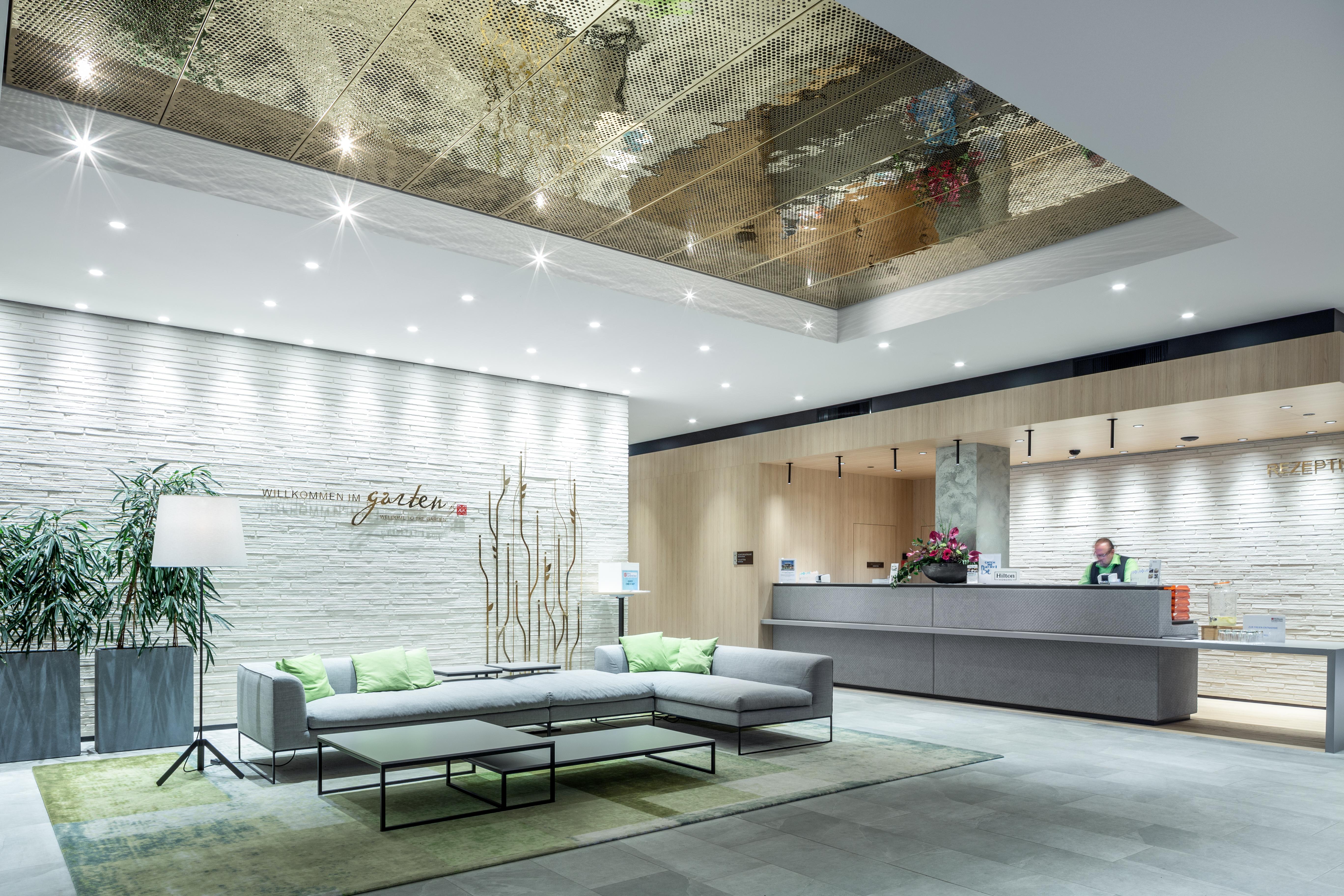 Hilton Garden Inn Винер Нойщат Екстериор снимка