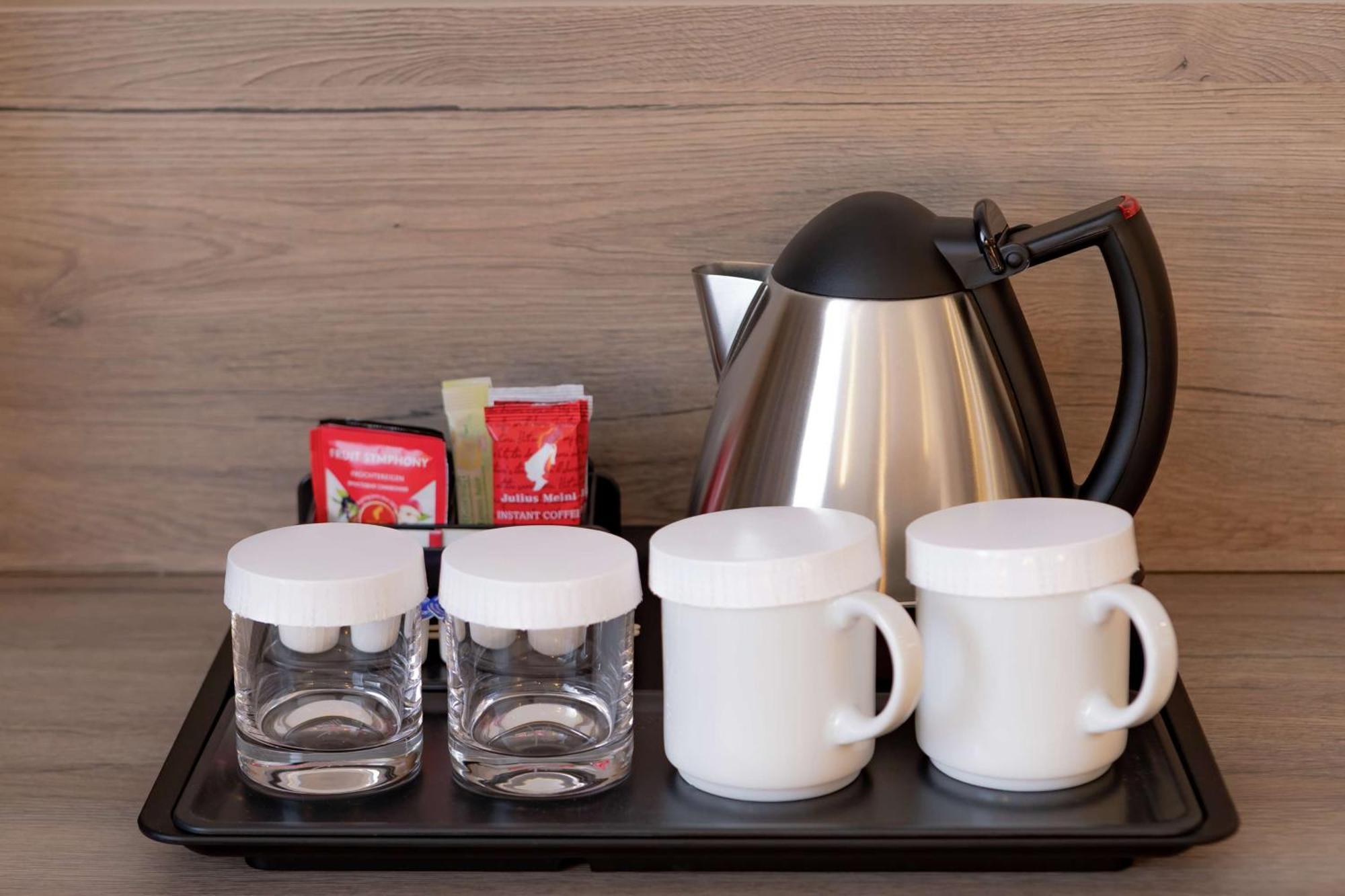 Hilton Garden Inn Винер Нойщат Екстериор снимка