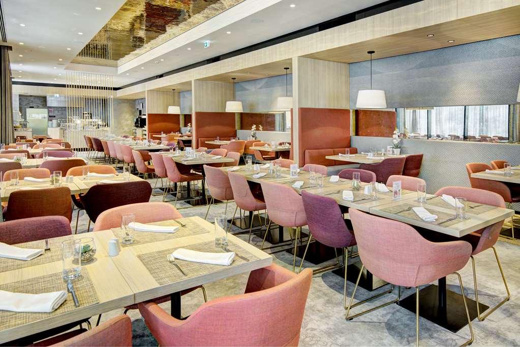 Hilton Garden Inn Винер Нойщат Ресторант снимка