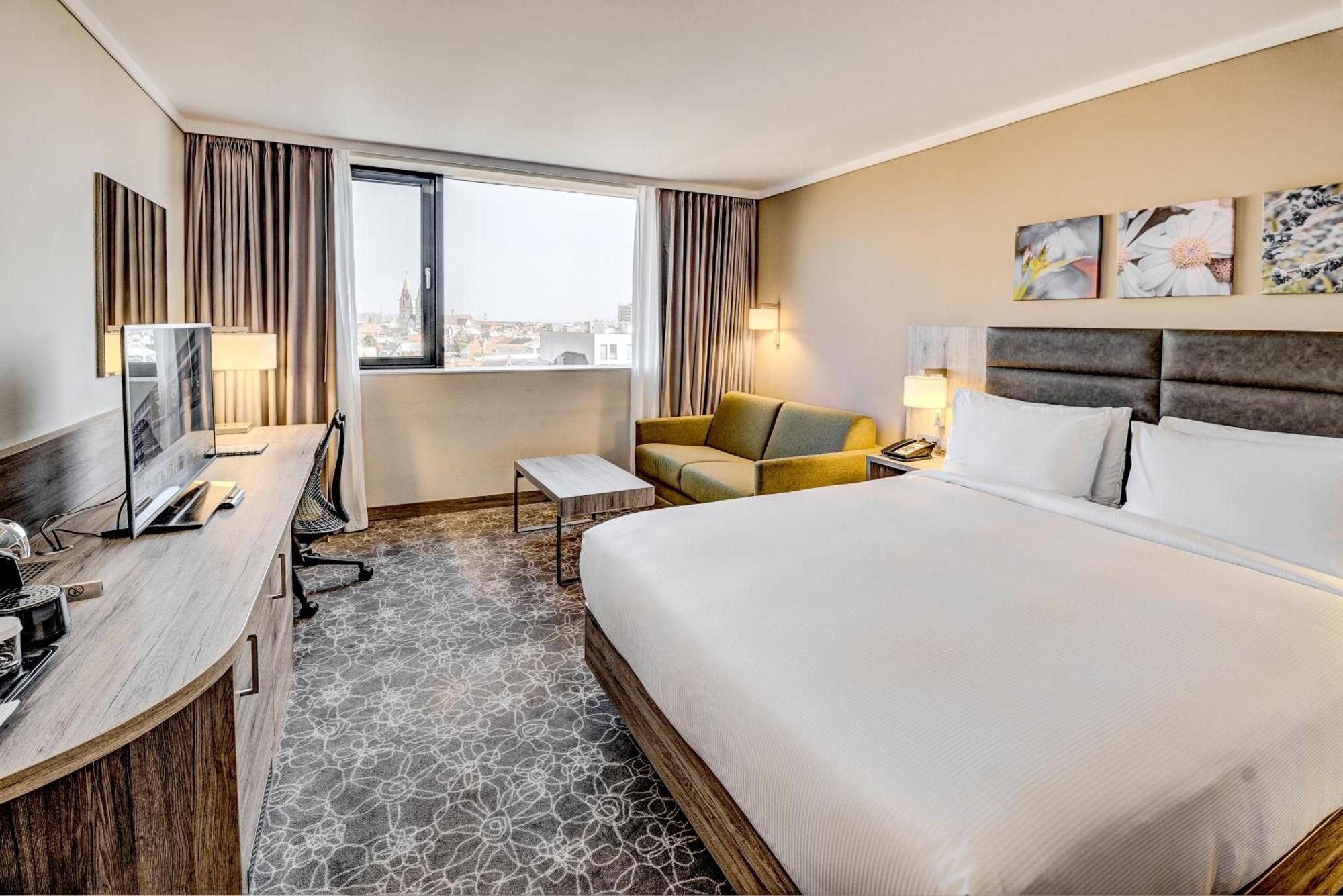 Hilton Garden Inn Винер Нойщат Екстериор снимка