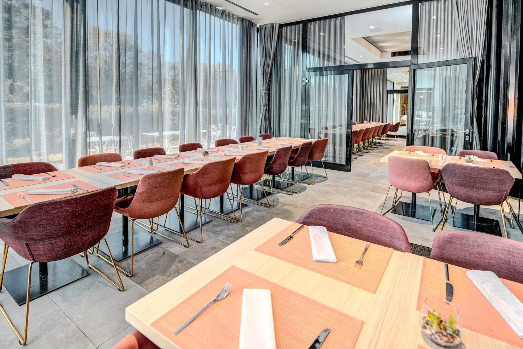 Hilton Garden Inn Винер Нойщат Екстериор снимка